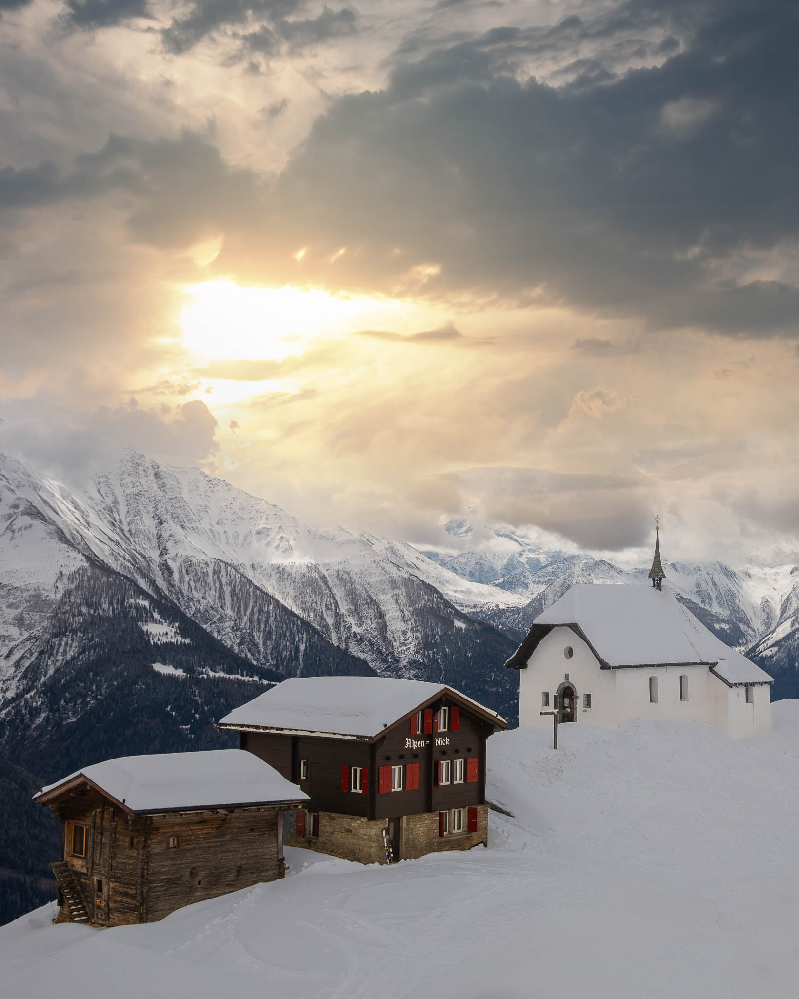 Street Life - Daily rhythms captured. Photo by Marcio Parente