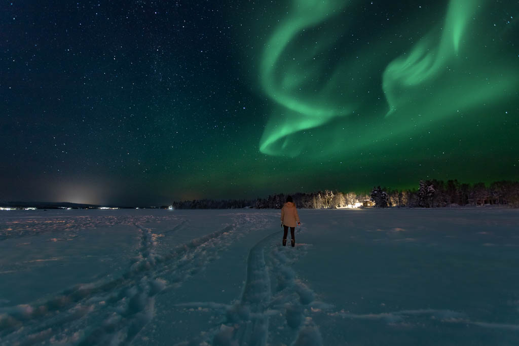 Journey Begins - Adventure awaits. Photo by Marcio Parente