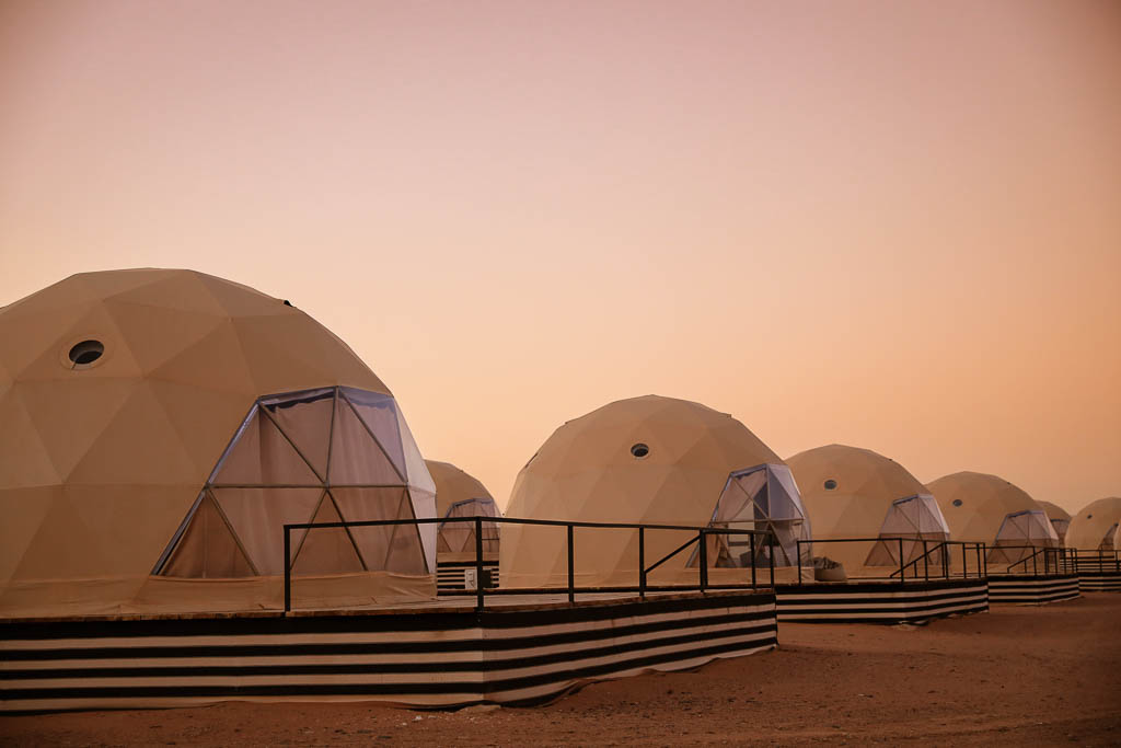 City Lights - Urban energy after dark. Photo by Marcio Parente